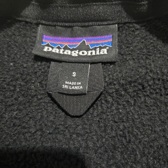 Patagonia Women's Black Full-Zip Fleece Jacket - Picture 5 of 9